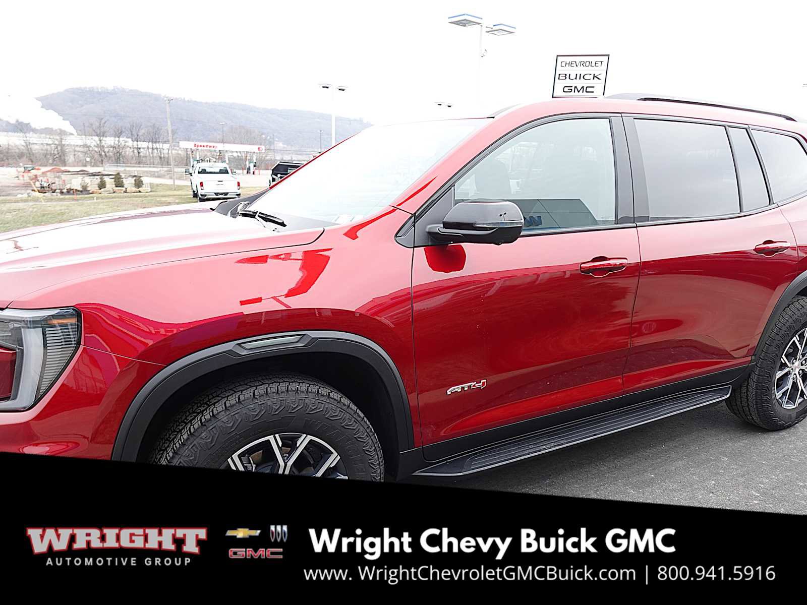 Used 2025 GMC Acadia AT4 w/ Luxury Package image 6