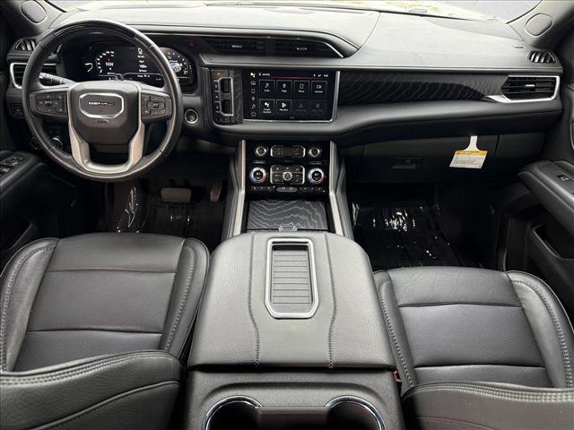 Used 2023 GMC Yukon Denali w/ Denali Reserve Package image 14