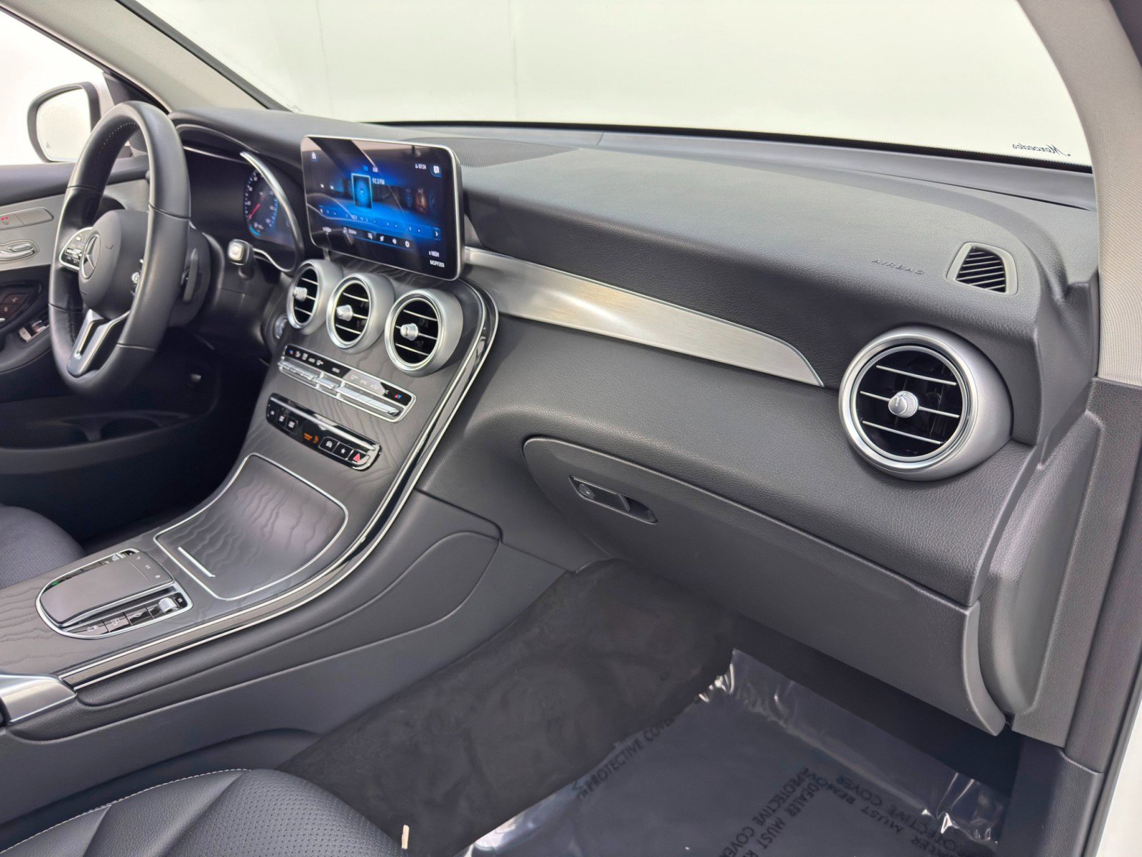 Used 2021 Mercedes-Benz GLC 300 image 13