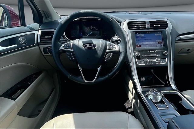 Used 2019 Ford Fusion SEL FWD image 8