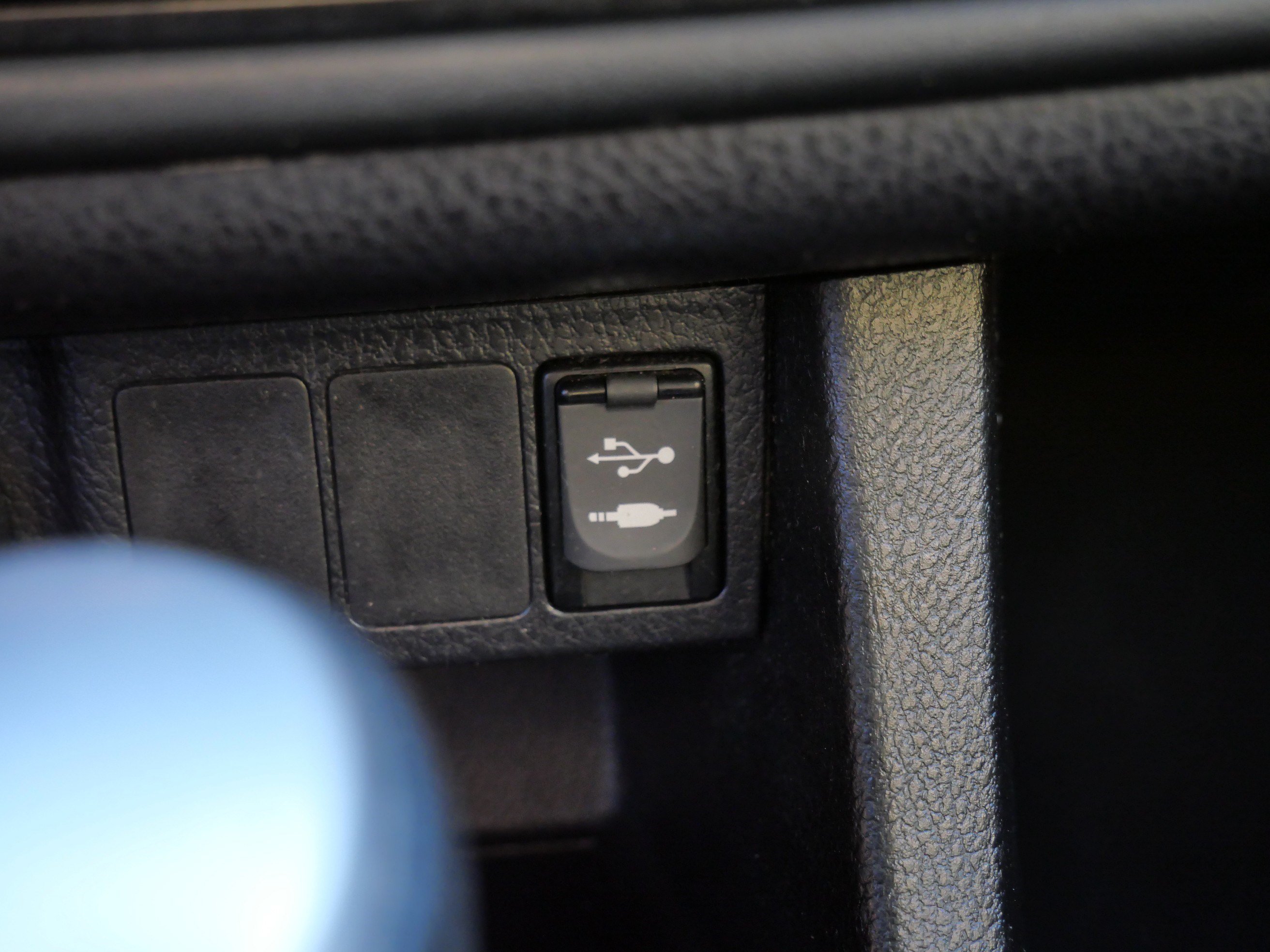 Certified 2019 Toyota Corolla LE FWD image 30