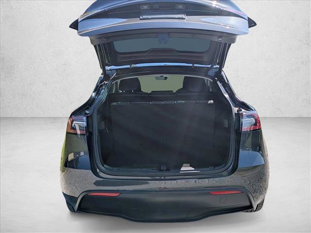 Used 2024 Tesla Model Y Long Range AWD/4WD image 7