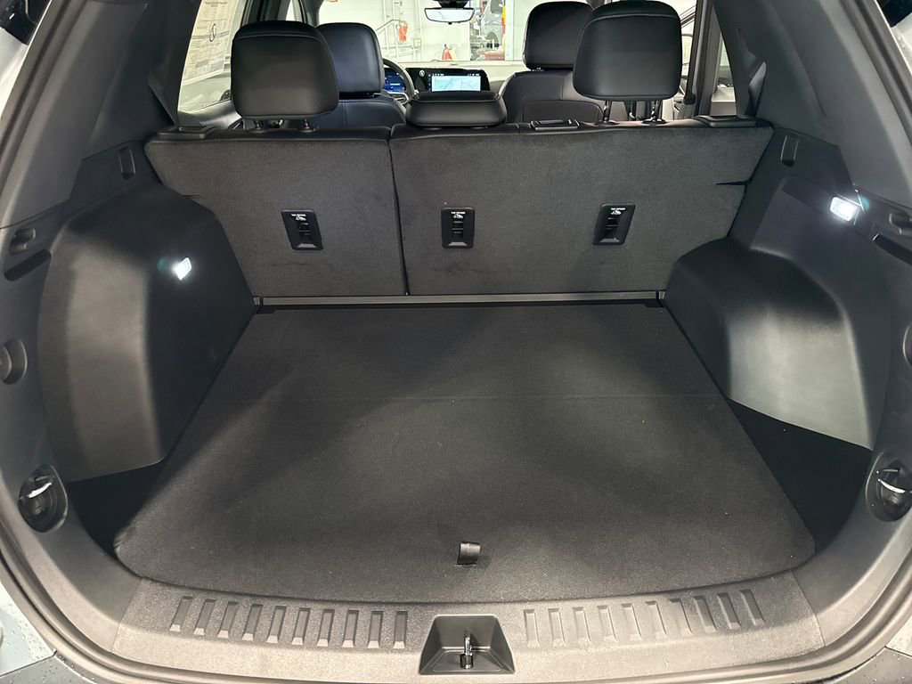 New 2026 Chevrolet Equinox LT w/ Convenience Package II FWD image 43