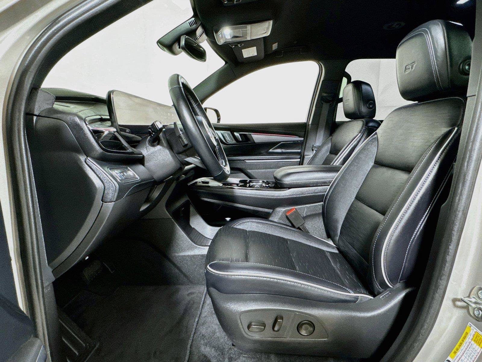 Certified 2026 Buick Enclave Sport Touring FWD image 20