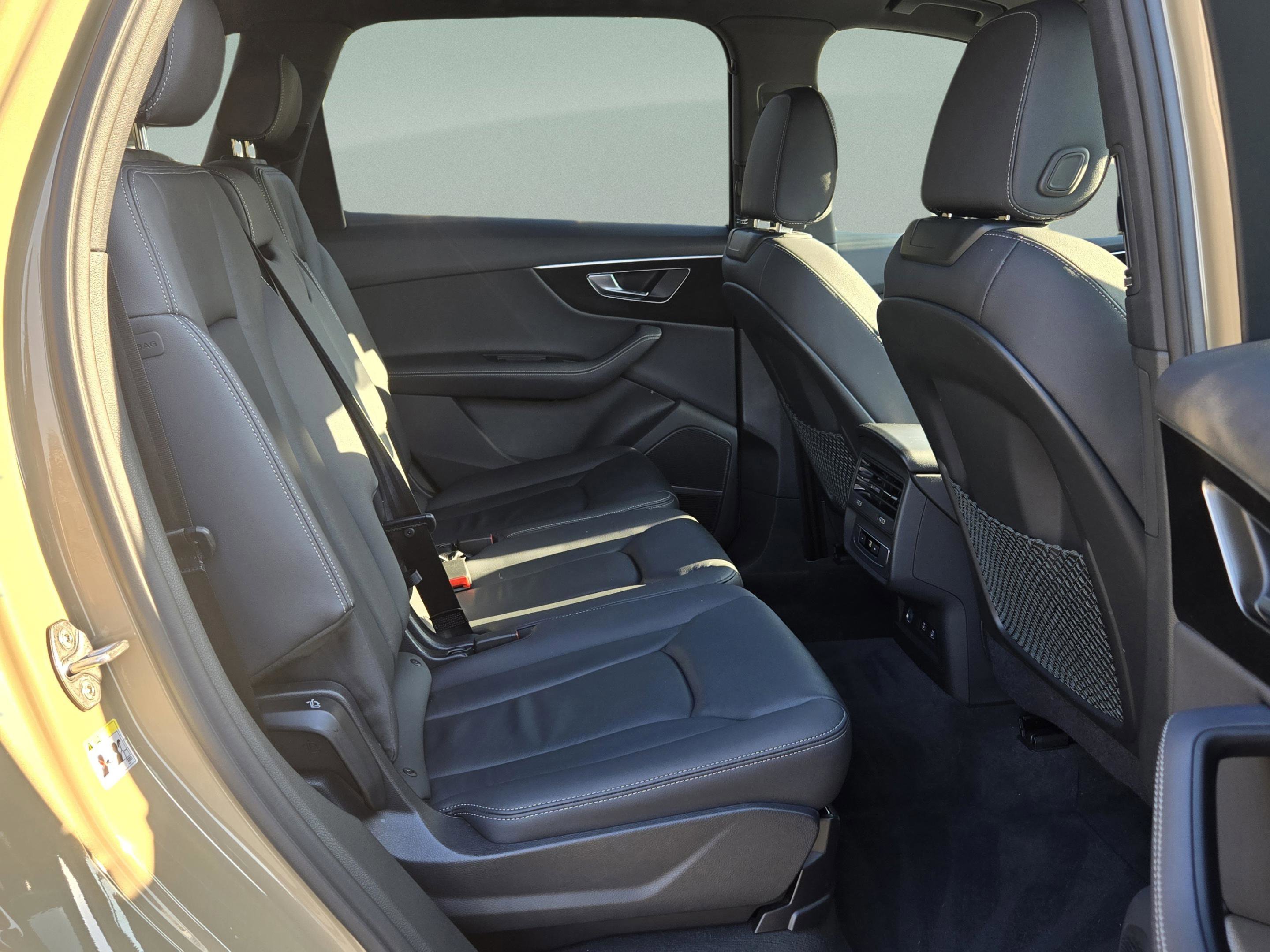 Used 2025 Audi Q7 3.0T Premium Plus image 30