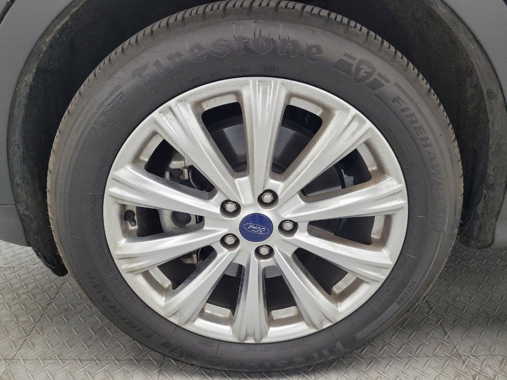 Used 2017 Ford Escape Titanium image 31