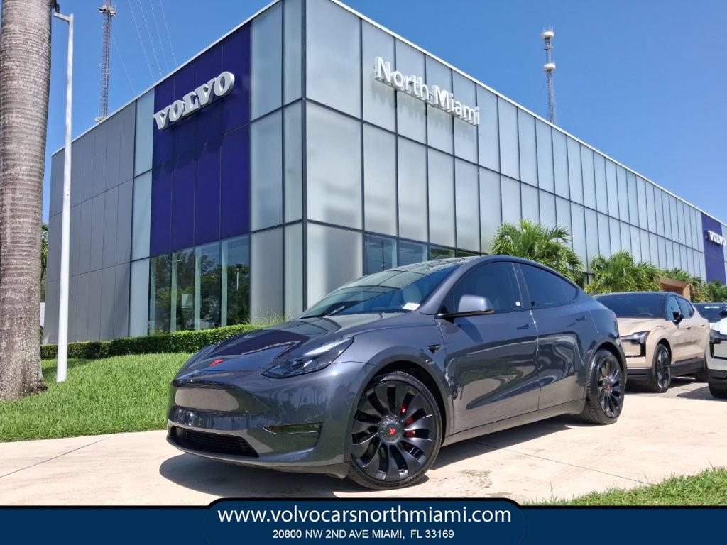 Used 2022 Tesla Model Y Performance AWD/4WD image 1
