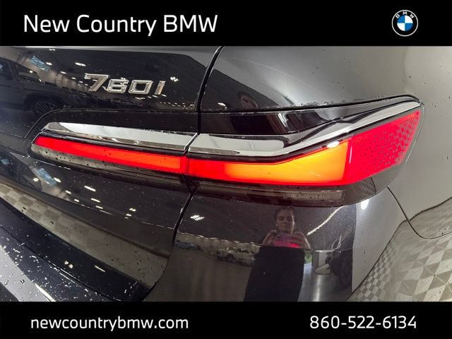 Used 2024 BMW 760i xDrive w/ Executive Package AWD/4WD image 32