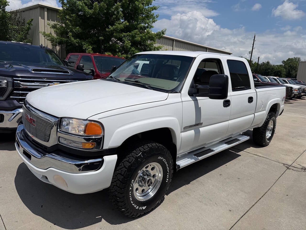 Used 2006 GMC Sierra 2500 SLE w/ Heavy-Duty Power Package AWD/4WD image 54