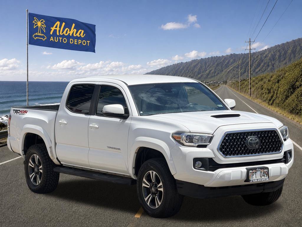 Used 2018 Toyota Tacoma TRD Sport AWD/4WD image 6