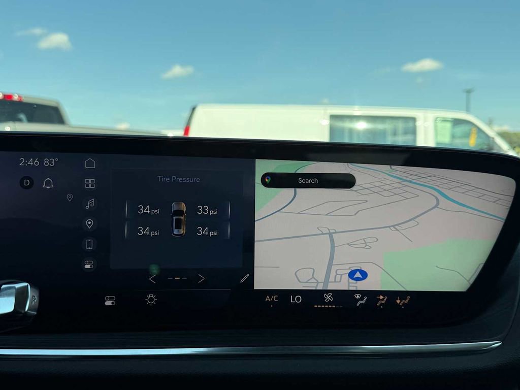 Used 2025 Buick Envision Preferred image 29