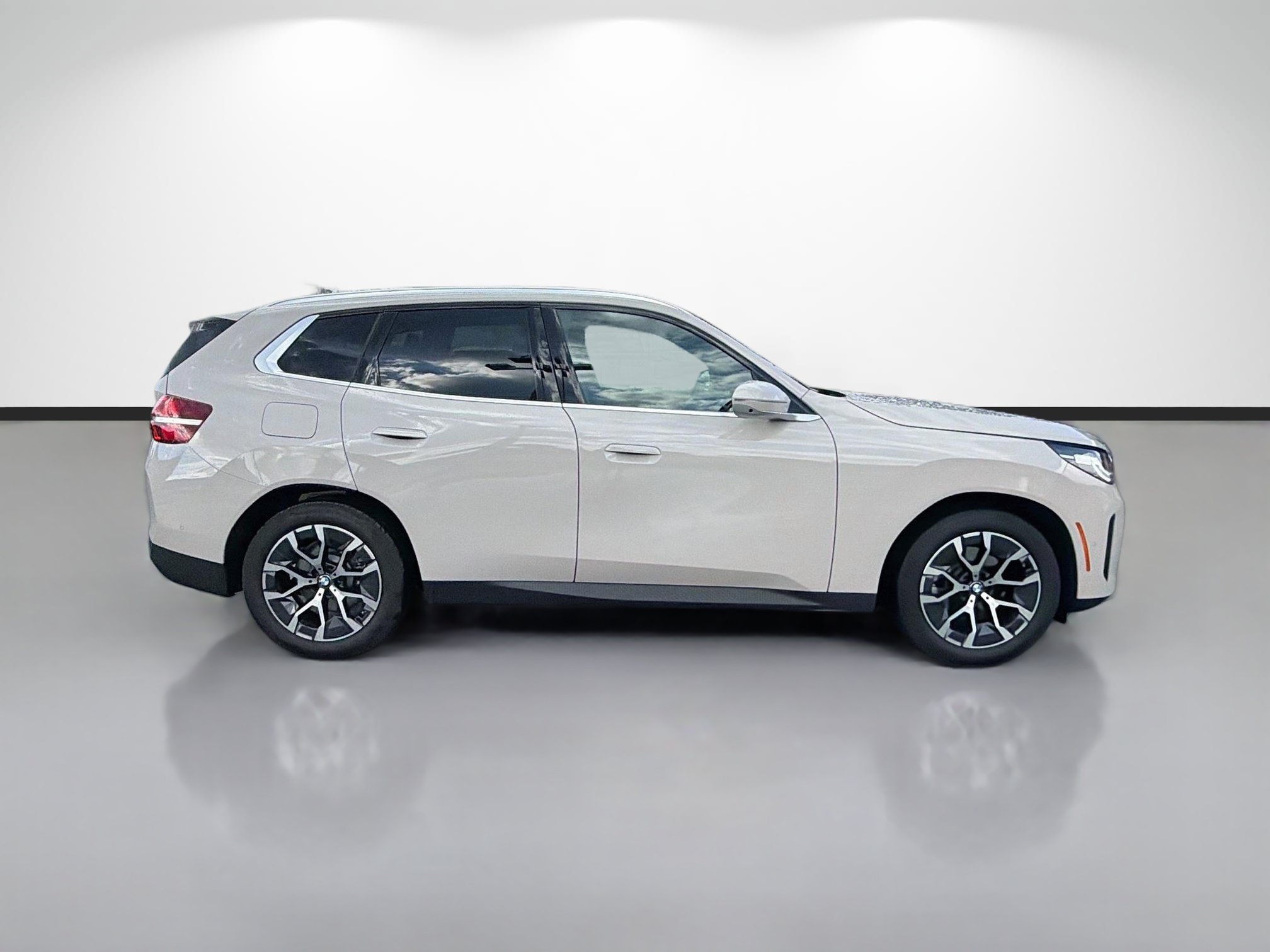 Used 2026 BMW X3 xDrive30i AWD/4WD image 2