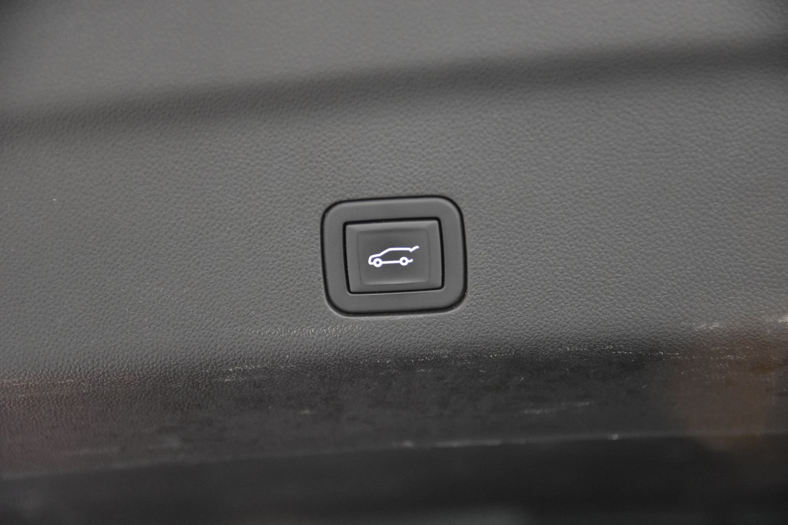 Used 2024 Chevrolet Tahoe LT RWD image 38