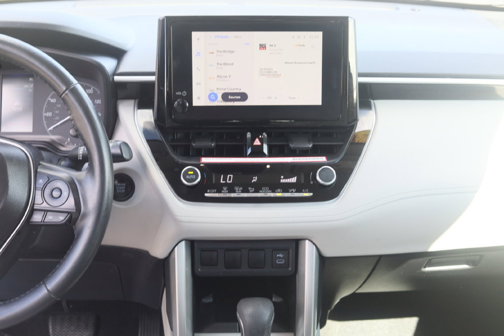 Used 2024 Toyota Corolla Cross LE AWD/4WD image 20