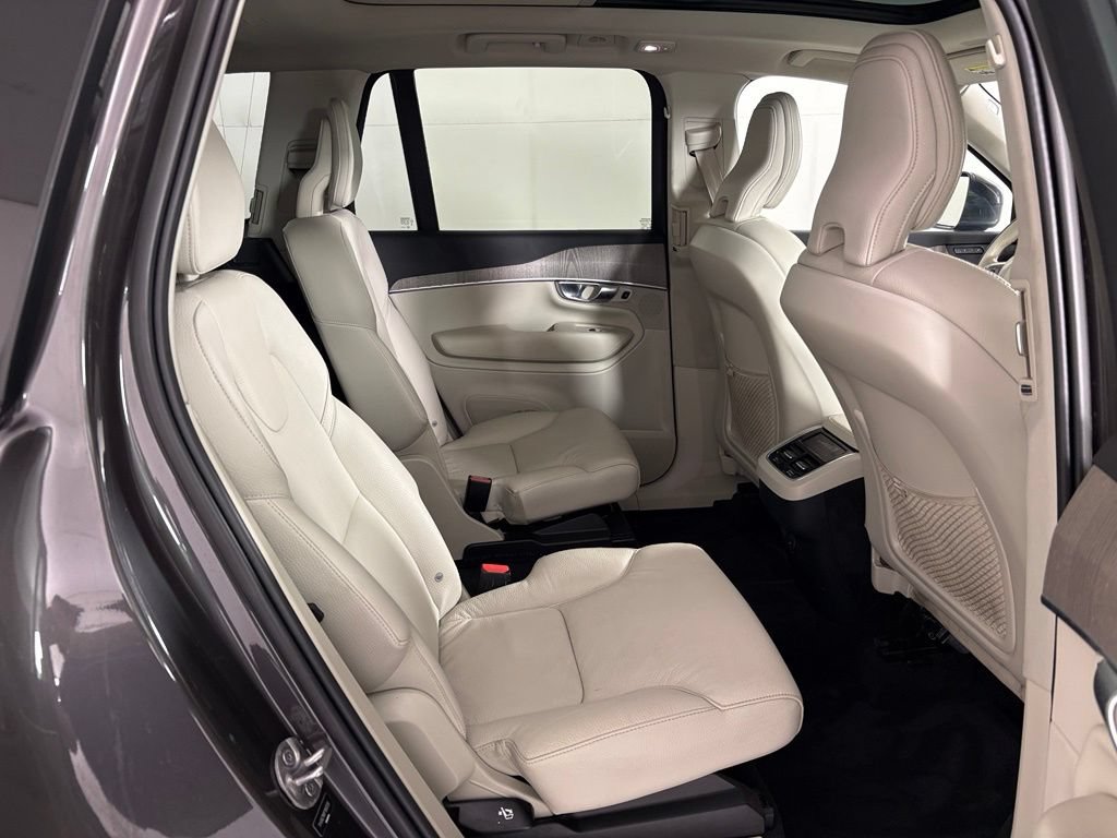 Used 2023 Volvo XC90 B6 Plus w/ Protection Package Premier AWD/4WD image 40