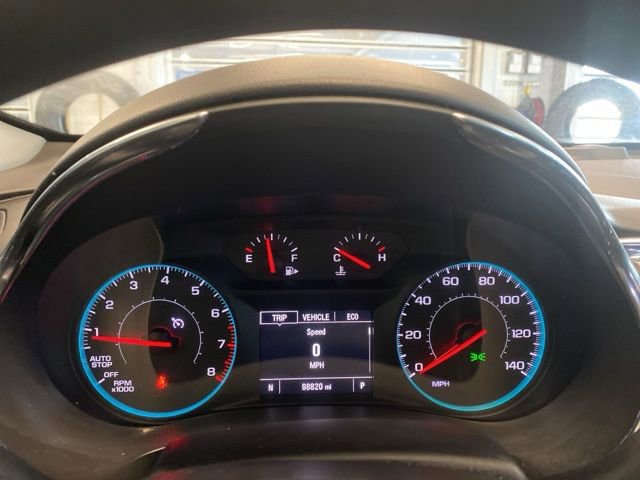 Used 2017 Chevrolet Malibu LT FWD image 16