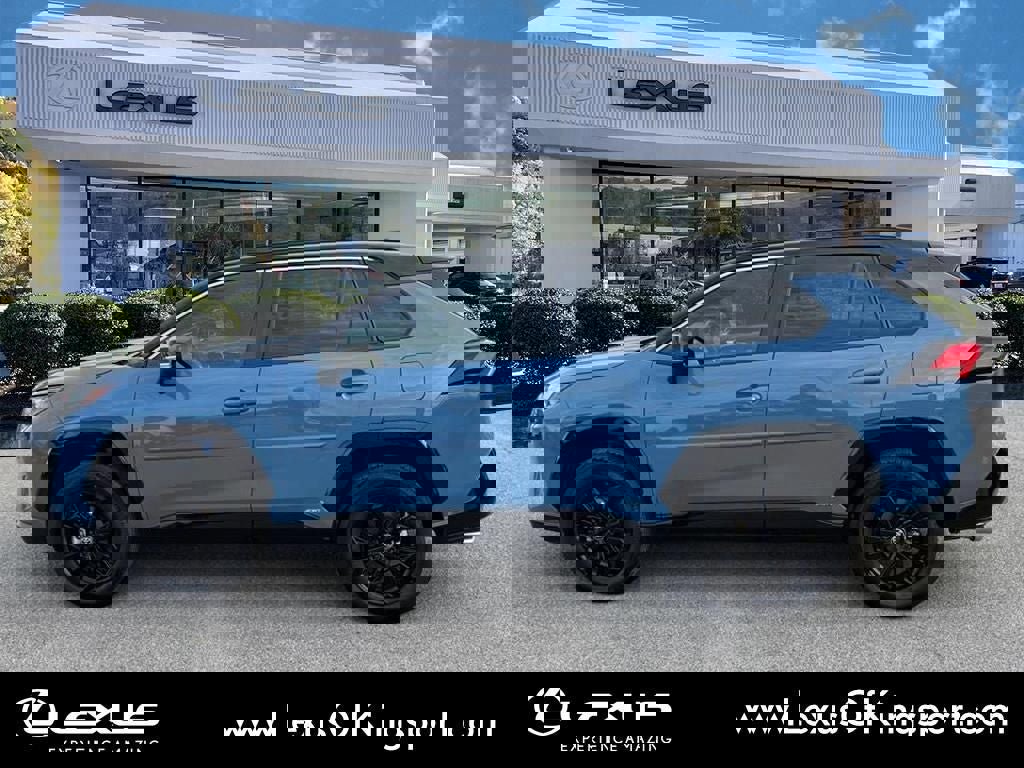 Used 2025 Toyota RAV4 XSE w/ Advanced Technology Package image 2