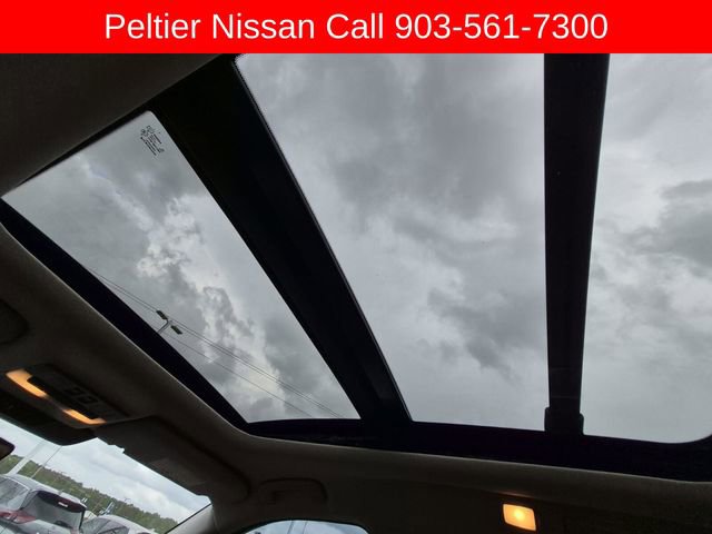 Used 2024 Nissan Pathfinder Platinum image 31