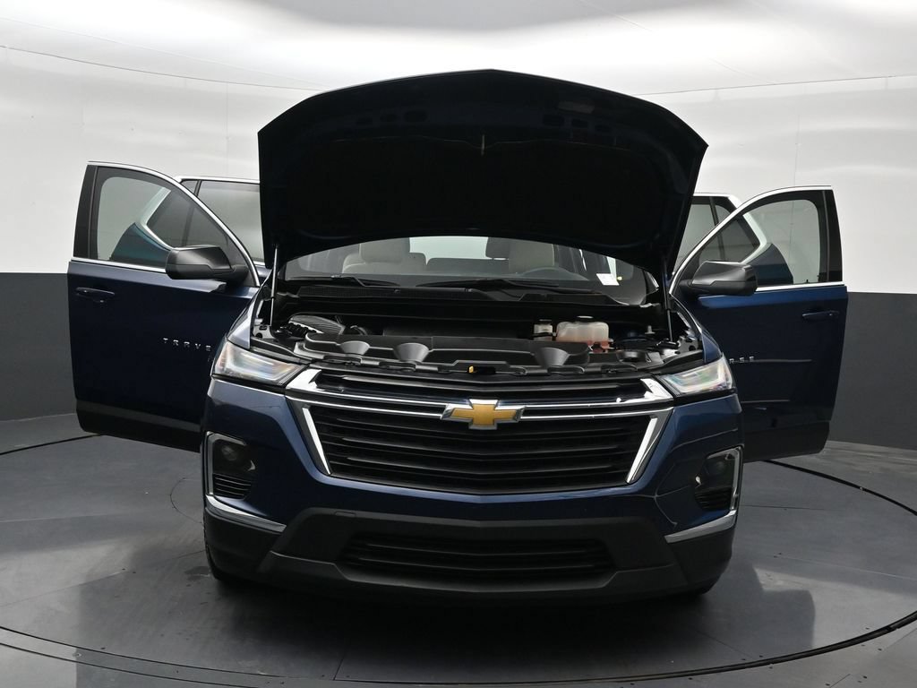 Used 2023 Chevrolet Traverse LS FWD image 37
