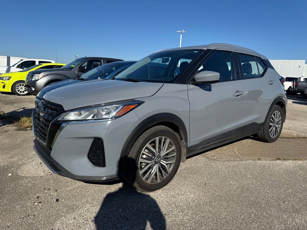 Used 2023 Nissan Kicks SV