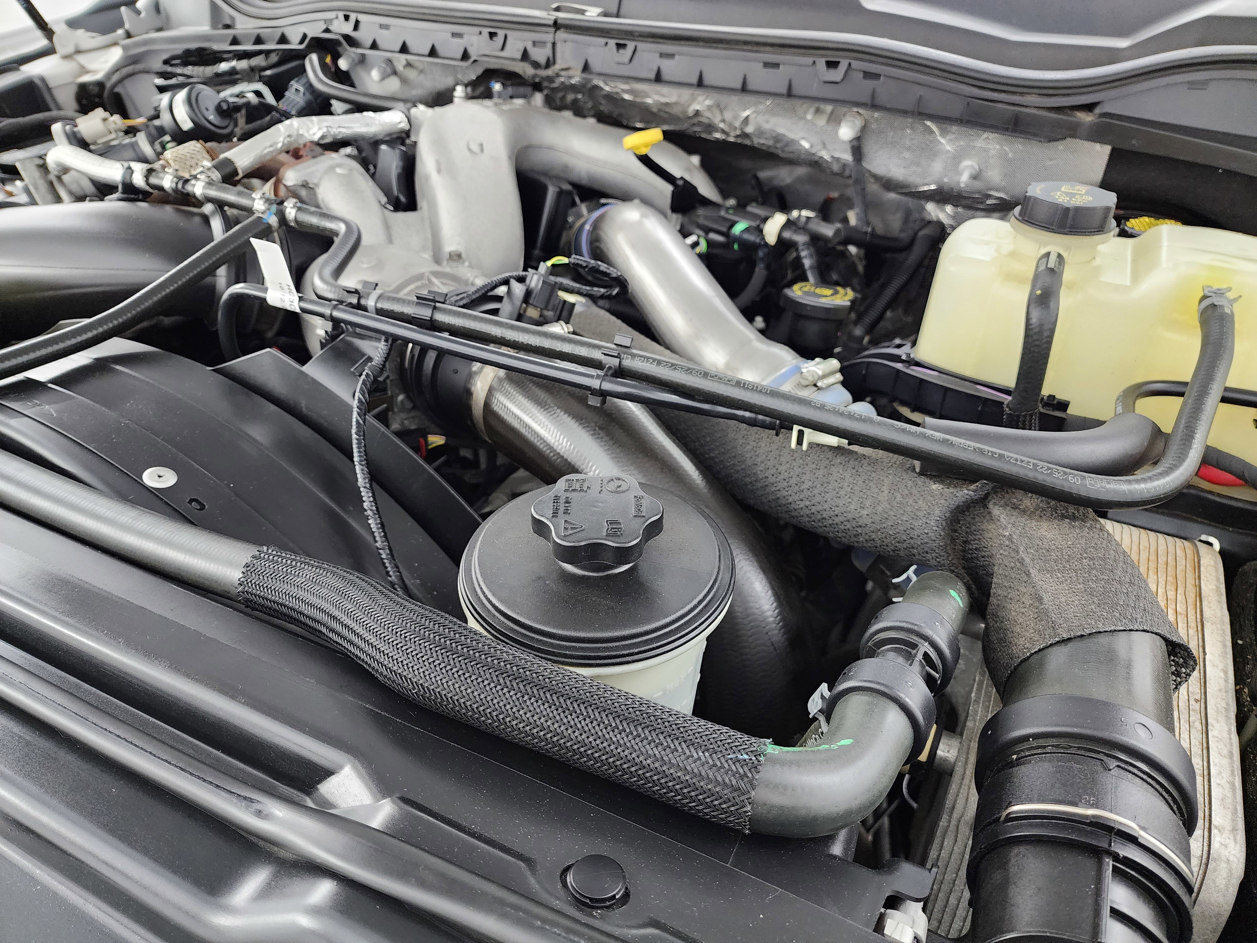 Used 2022 Ford F350 XLT w/ Black Appearance Package image 18