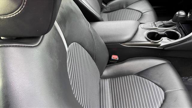 Used 2024 Toyota Camry SE FWD image 19