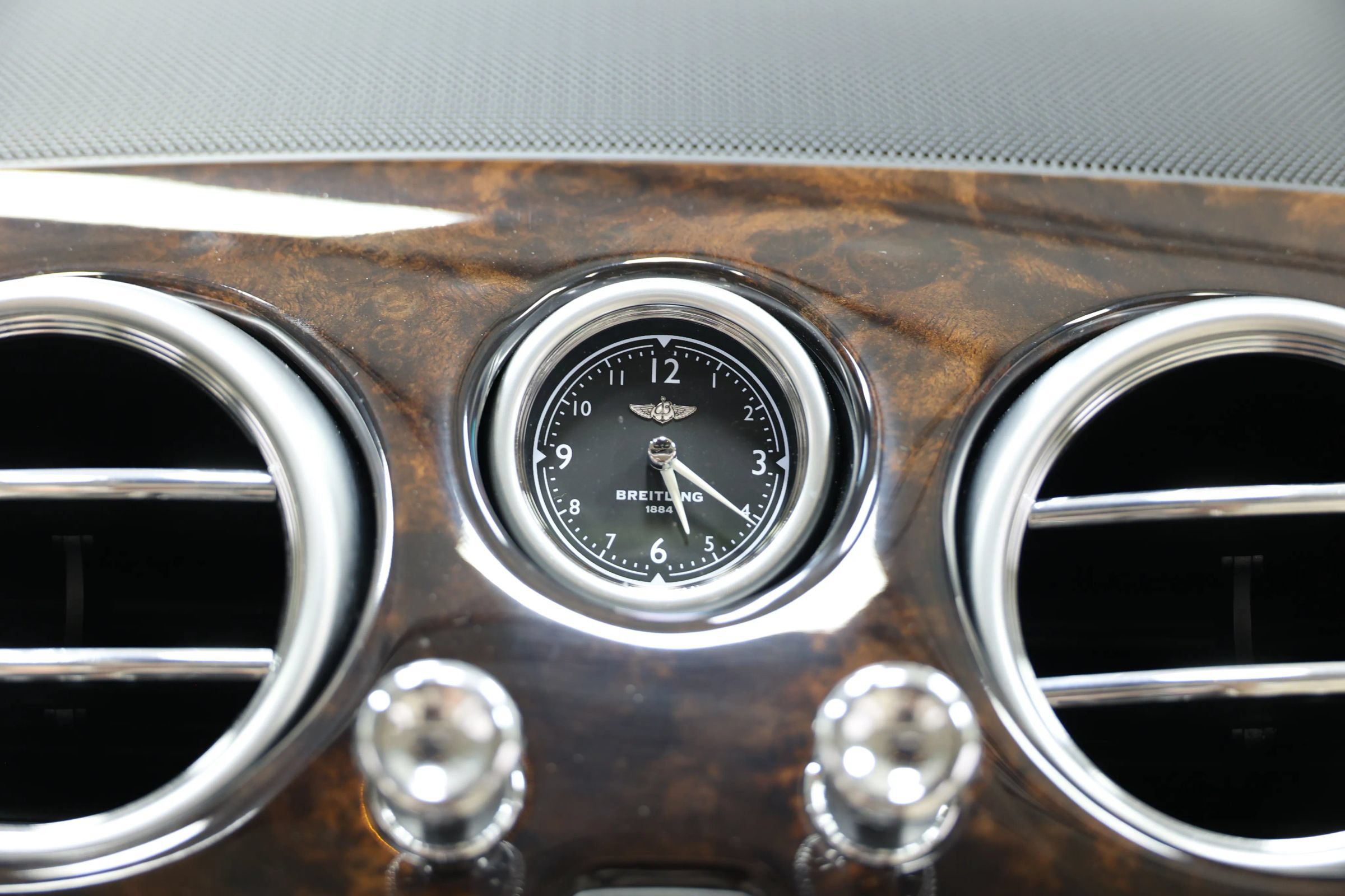 Used 2018 Bentley Flying Spur V8 AWD/4WD image 34