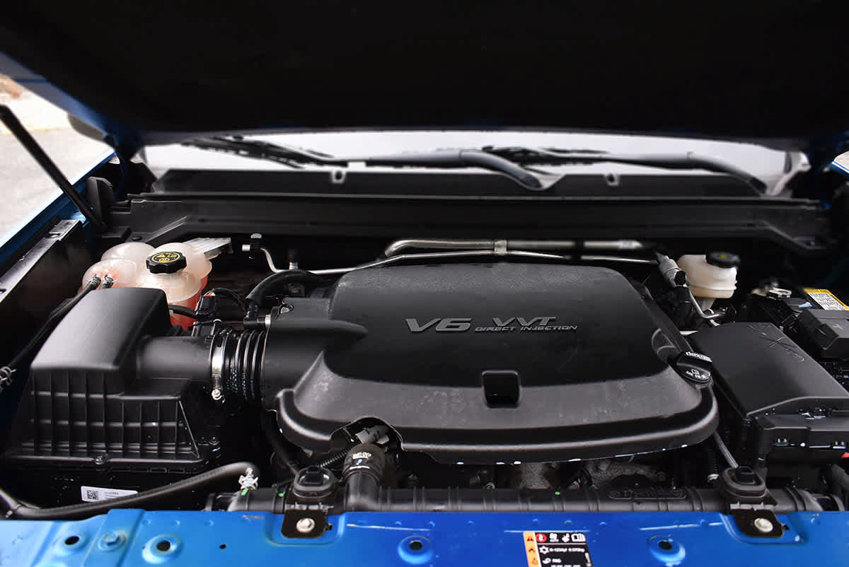 Used 2022 Chevrolet Colorado Z71 AWD/4WD image 25