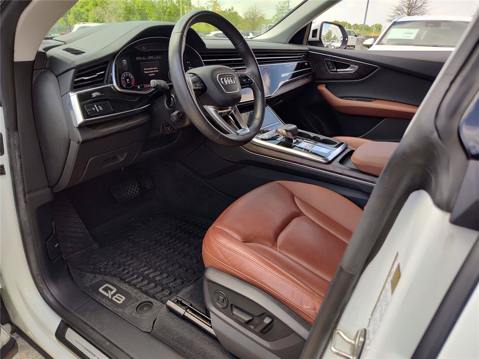 Used 2019 Audi Q8 Prestige w/ Adaptive Chassis Package AWD/4WD image 2