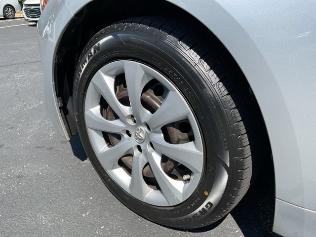 Used 2020 Toyota Corolla LE FWD image 13