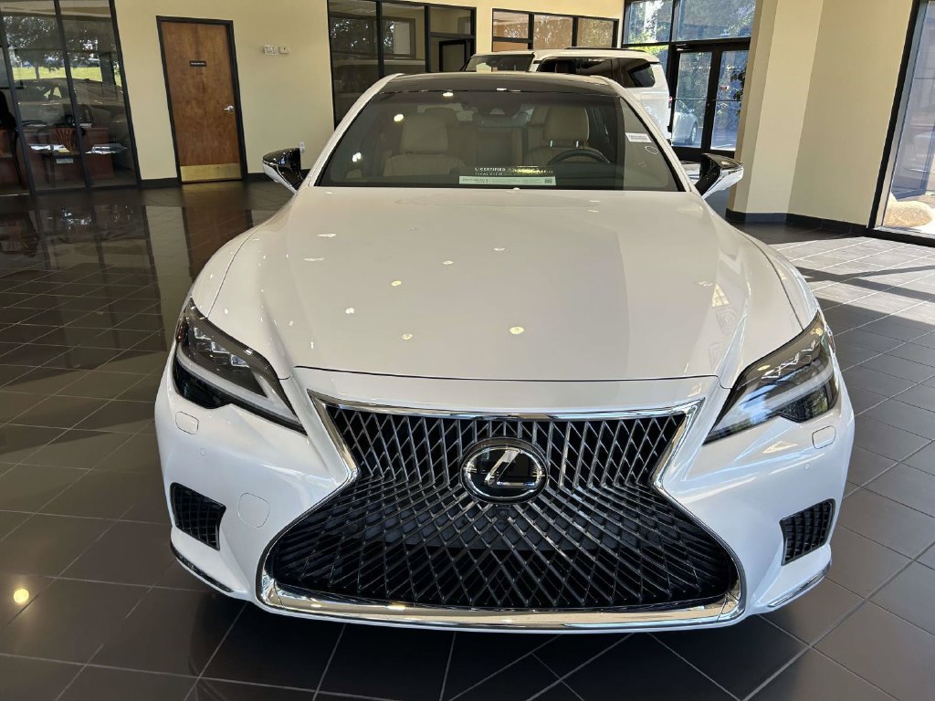 Used 2022 Lexus LS 500 w/ Interior Upgrade Package RWD image 6