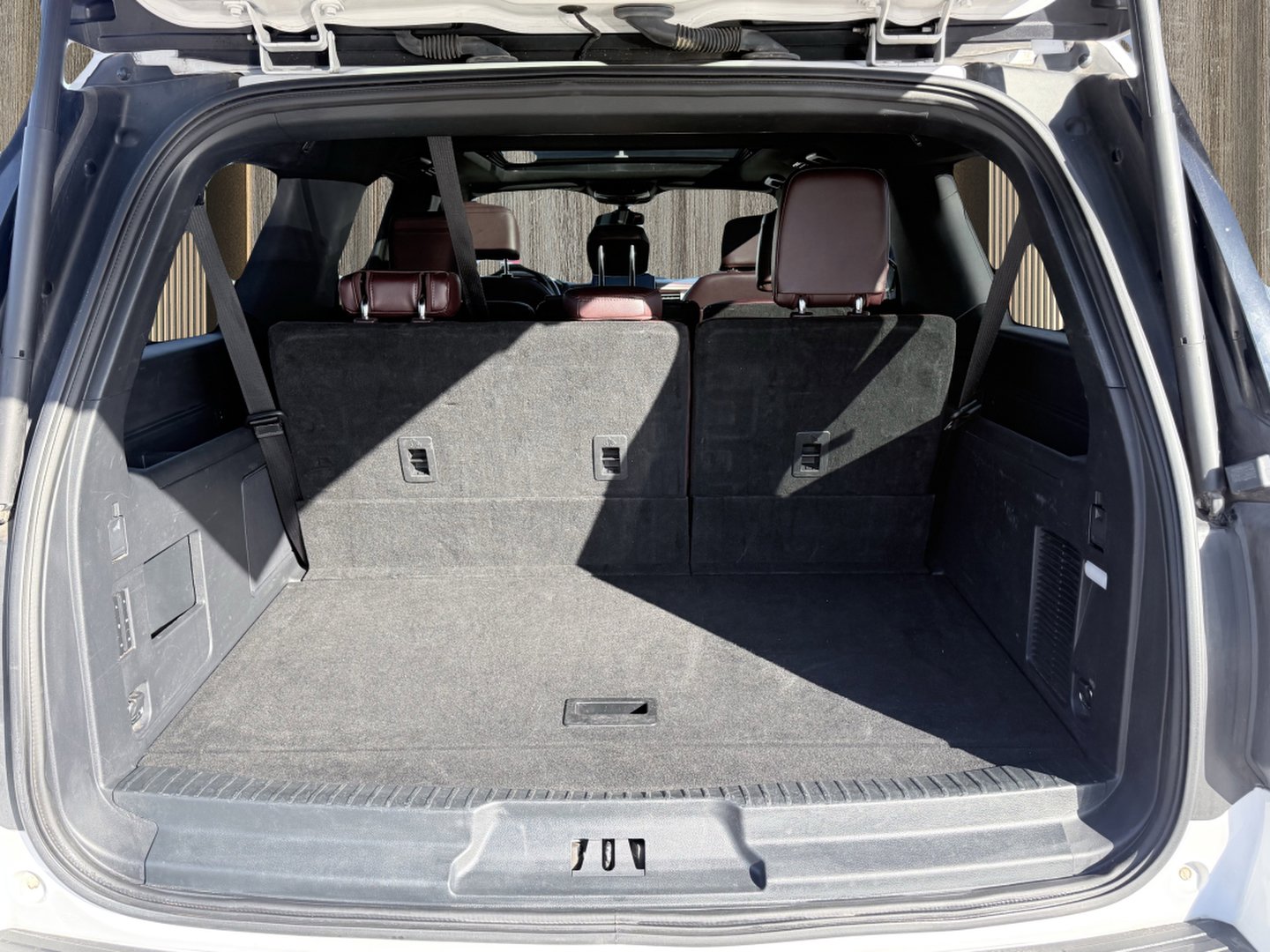 Used 2023 Ford Expedition Max Limited image 12