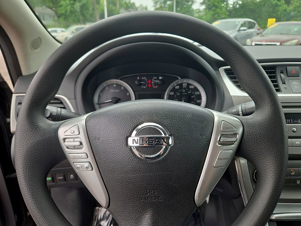 Used 2014 Nissan Sentra SR FWD image 19
