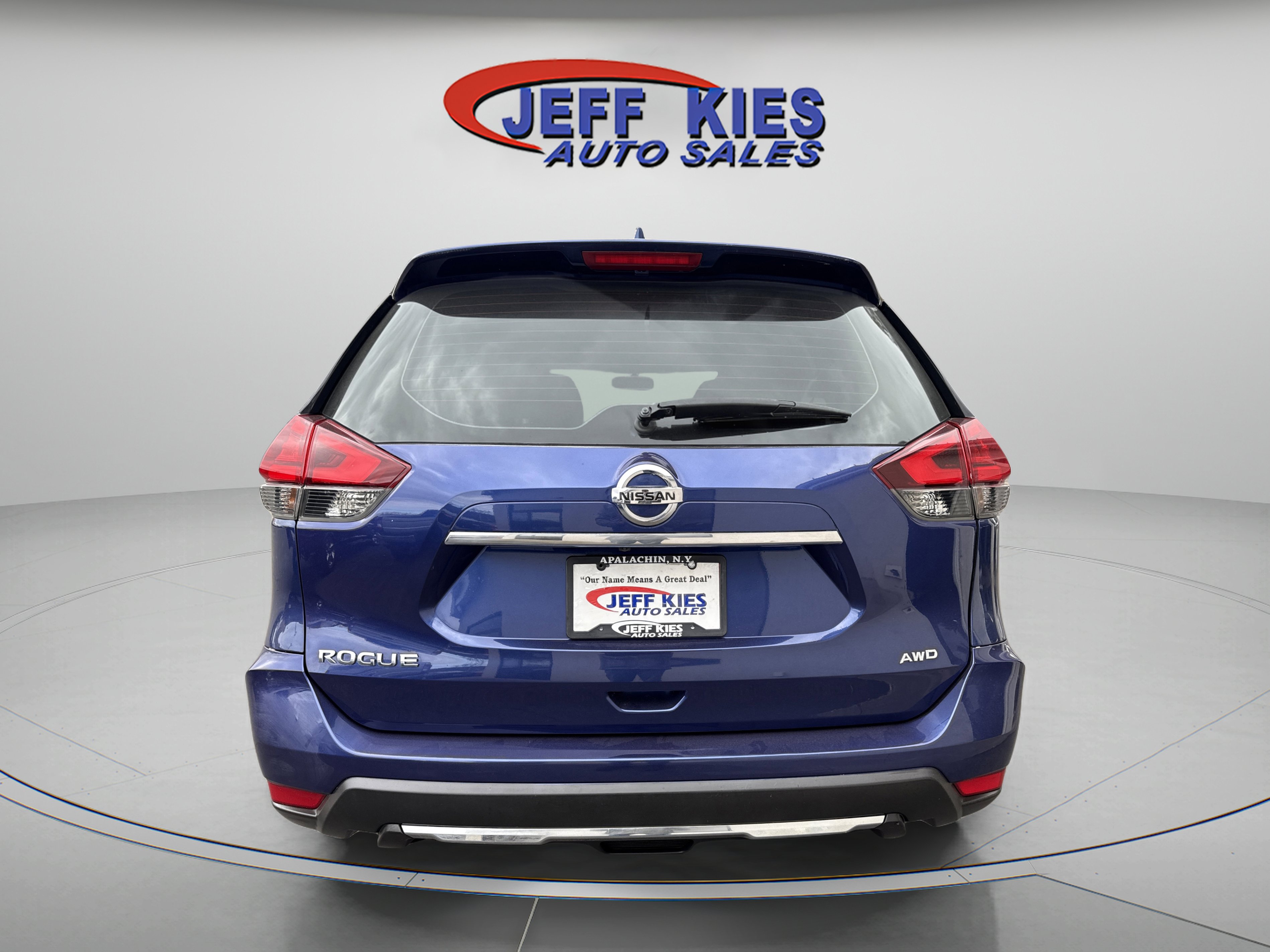 Used 2017 Nissan Rogue S image 6