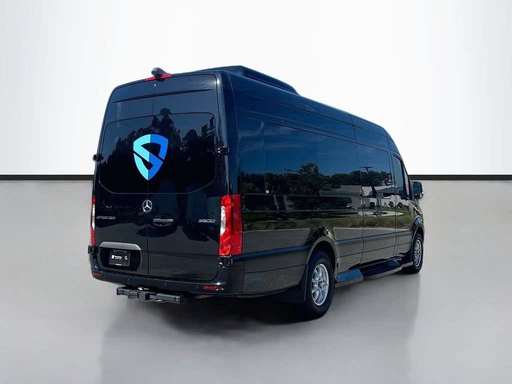 Used 2022 Mercedes-Benz Sprinter 3500 image 3