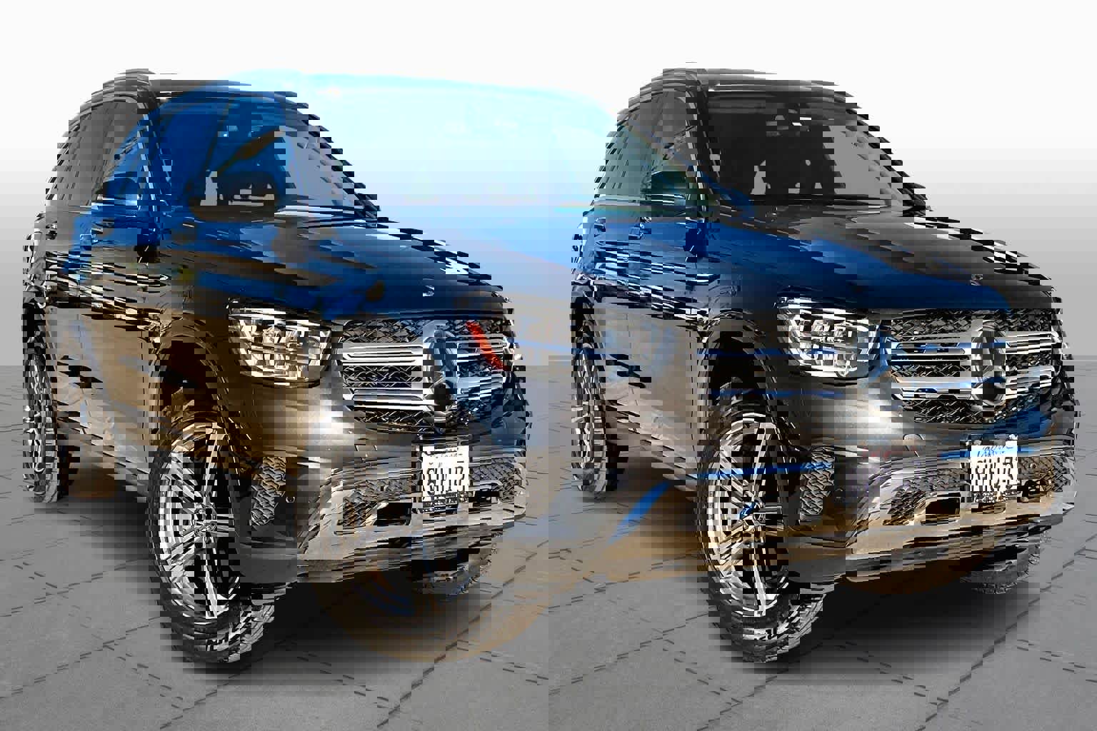 Used 2021 Mercedes-Benz GLC 300 GLC 300 image 3