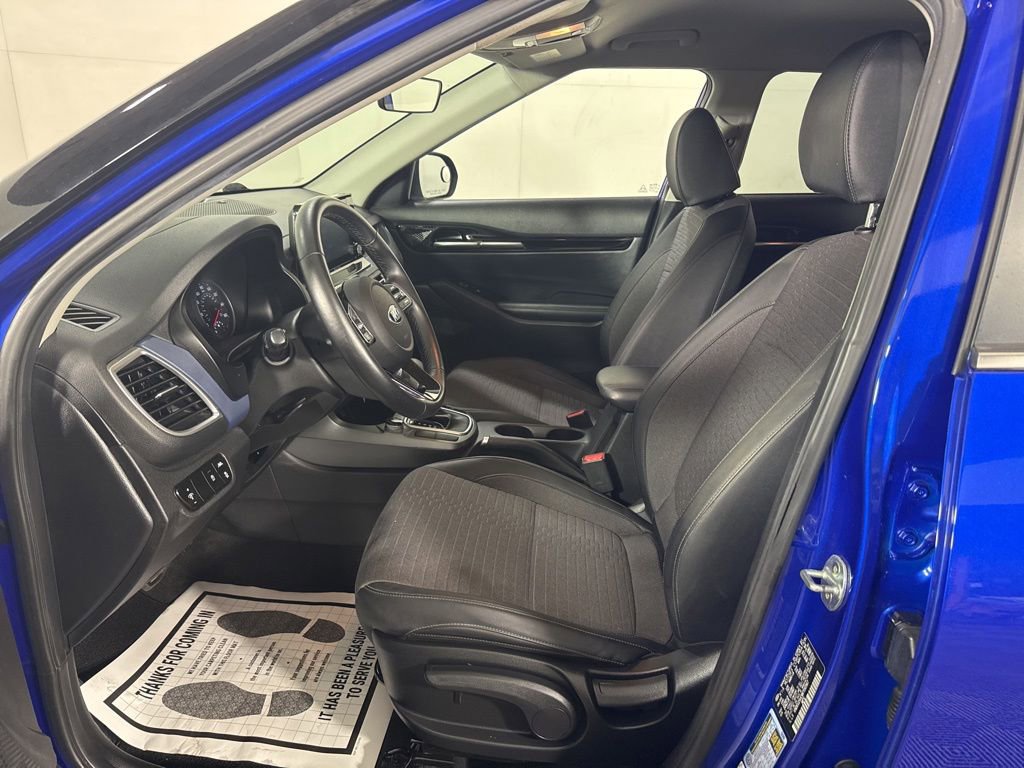 Used 2021 Kia Seltos S FWD image 15