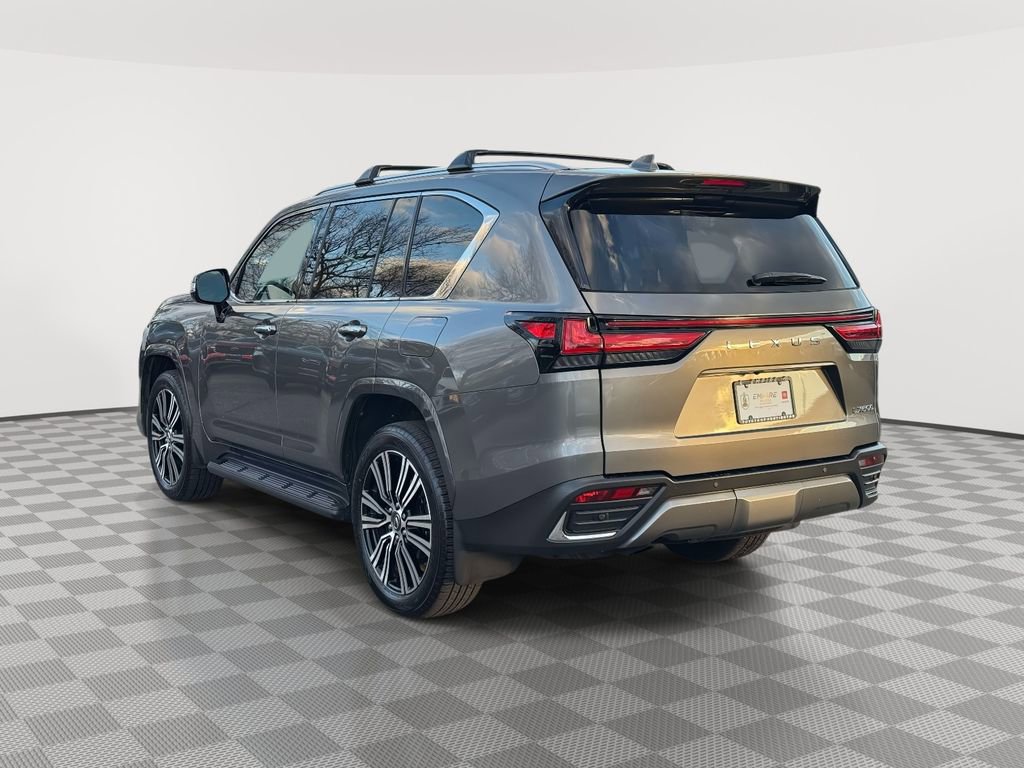 Used 2025 Lexus LX 600 4WD w/ Accessory Package (2T) image 5