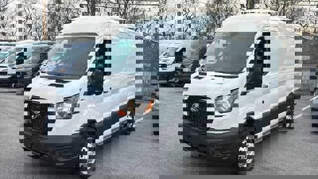New 2026 Ford Transit 250 148 Medium Roof Extended AWD image 2