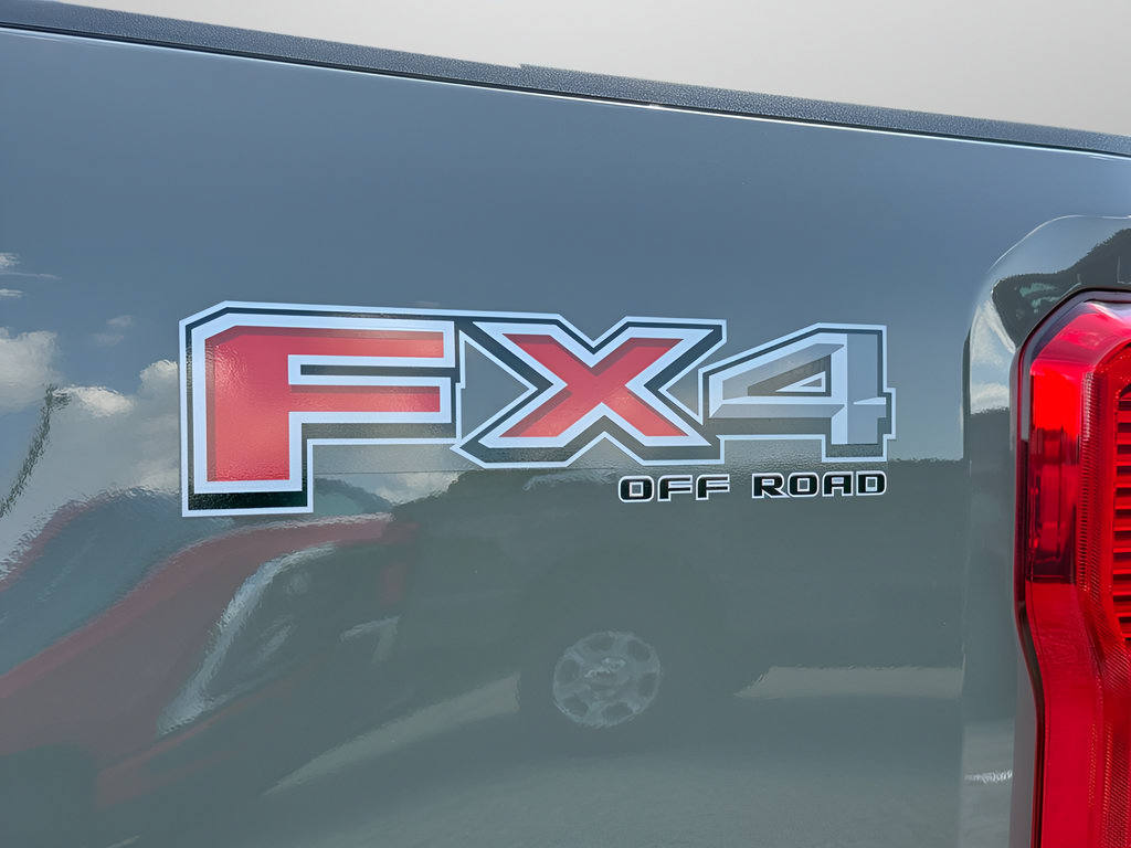 New 2026 Ford F250 XLT w/ FX4 Off-Road Package AWD/4WD image 17