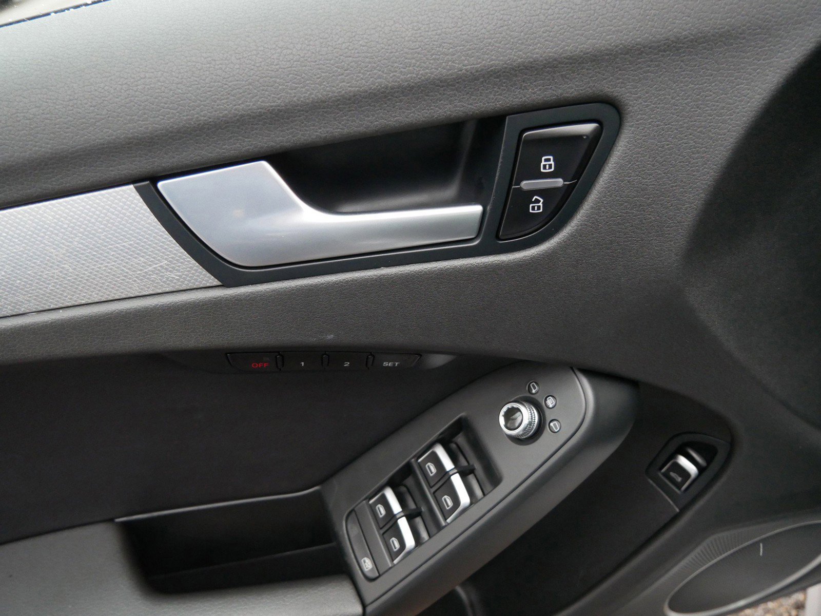 Used 2015 Audi A4 2.0T Premium Plus w/ Premium Plus Package image 18