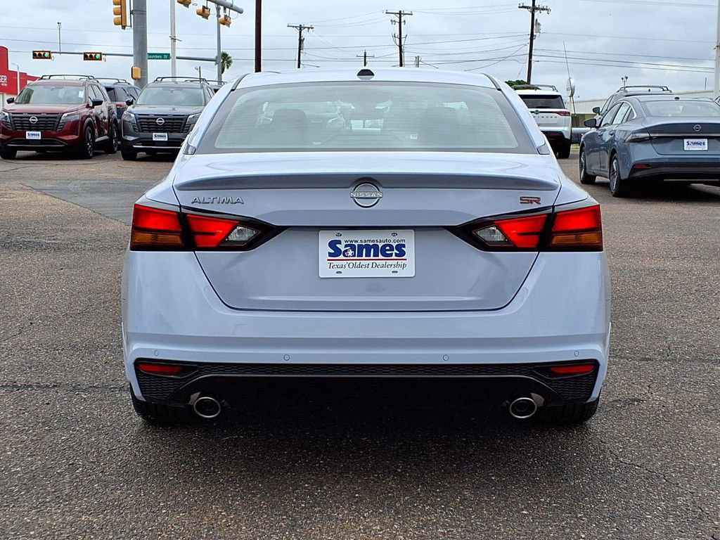 New 2026 Nissan Altima 2.5 SR w/ SR Premium Package FWD image 6