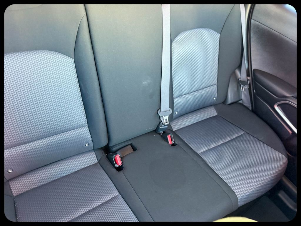 Used 2025 Kia Soul LX w/ LX Technology Package FWD image 15