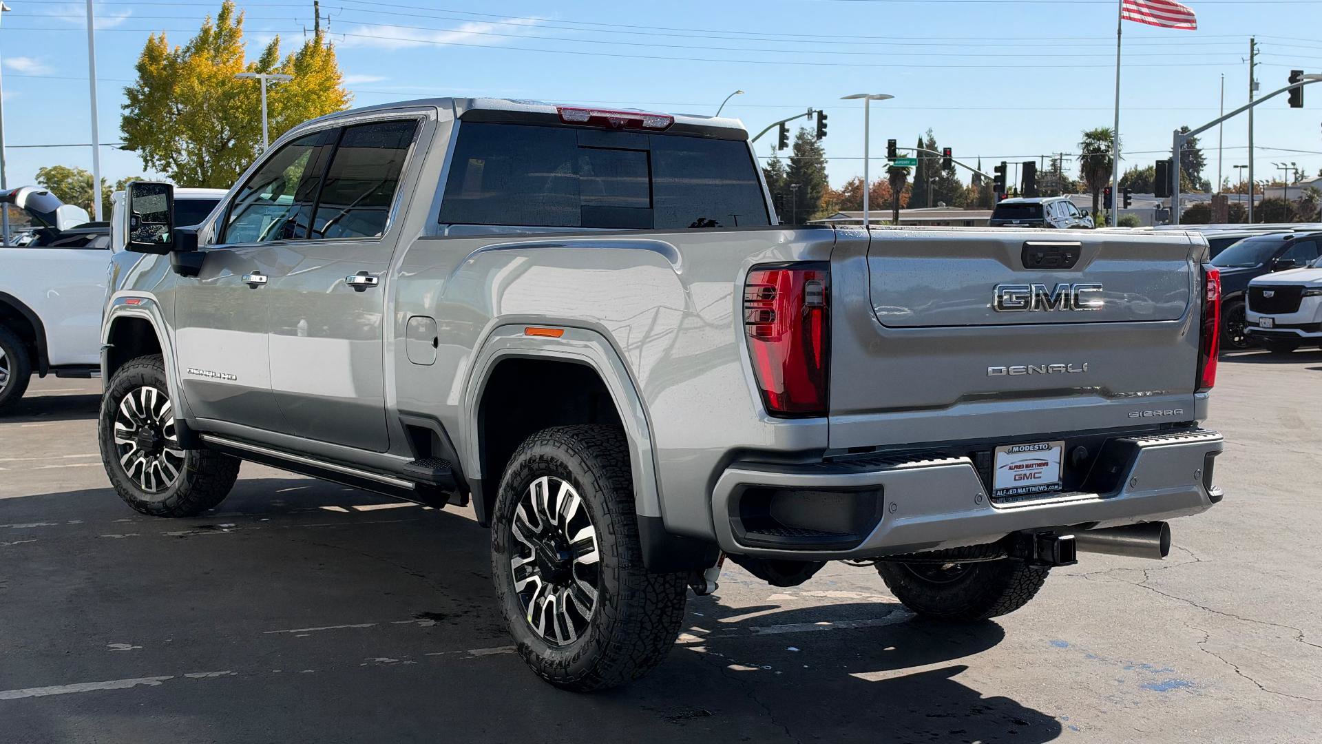 New 2026 GMC Sierra 2500 Denali Ultimate w/ Max Trailering Package AWD/4WD image 7