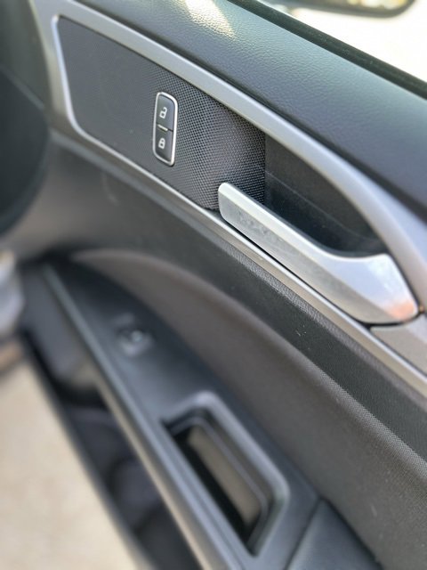 Used 2019 Ford Fusion SE image 26