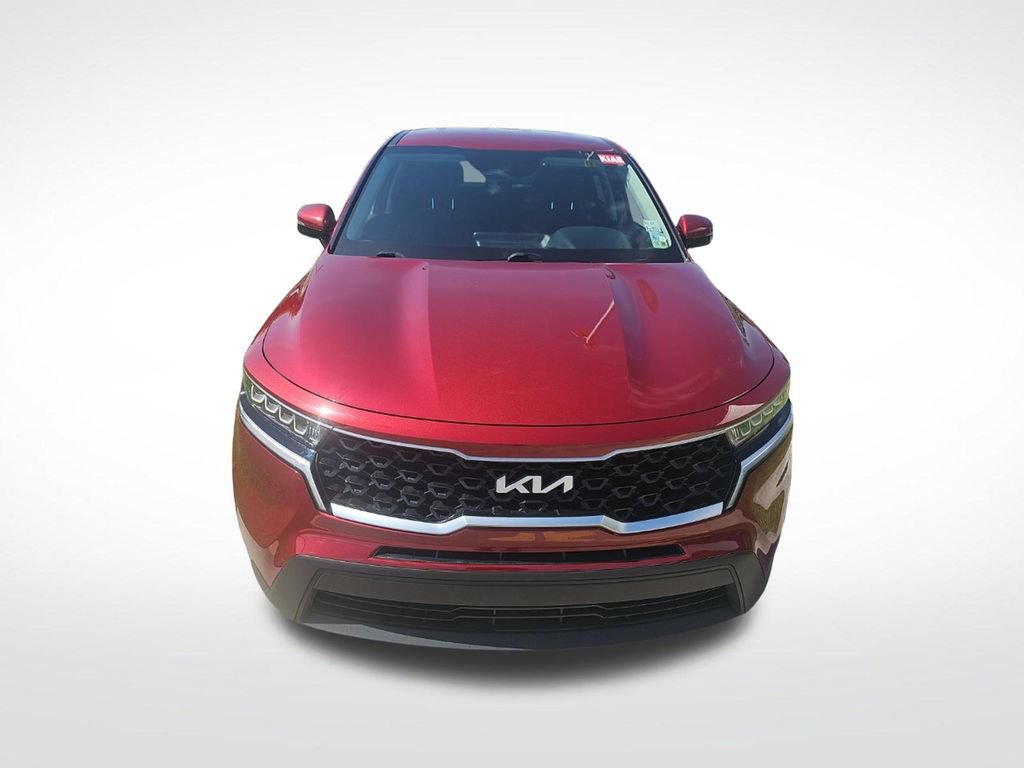 Used 2022 Kia Sorento LX FWD image 2
