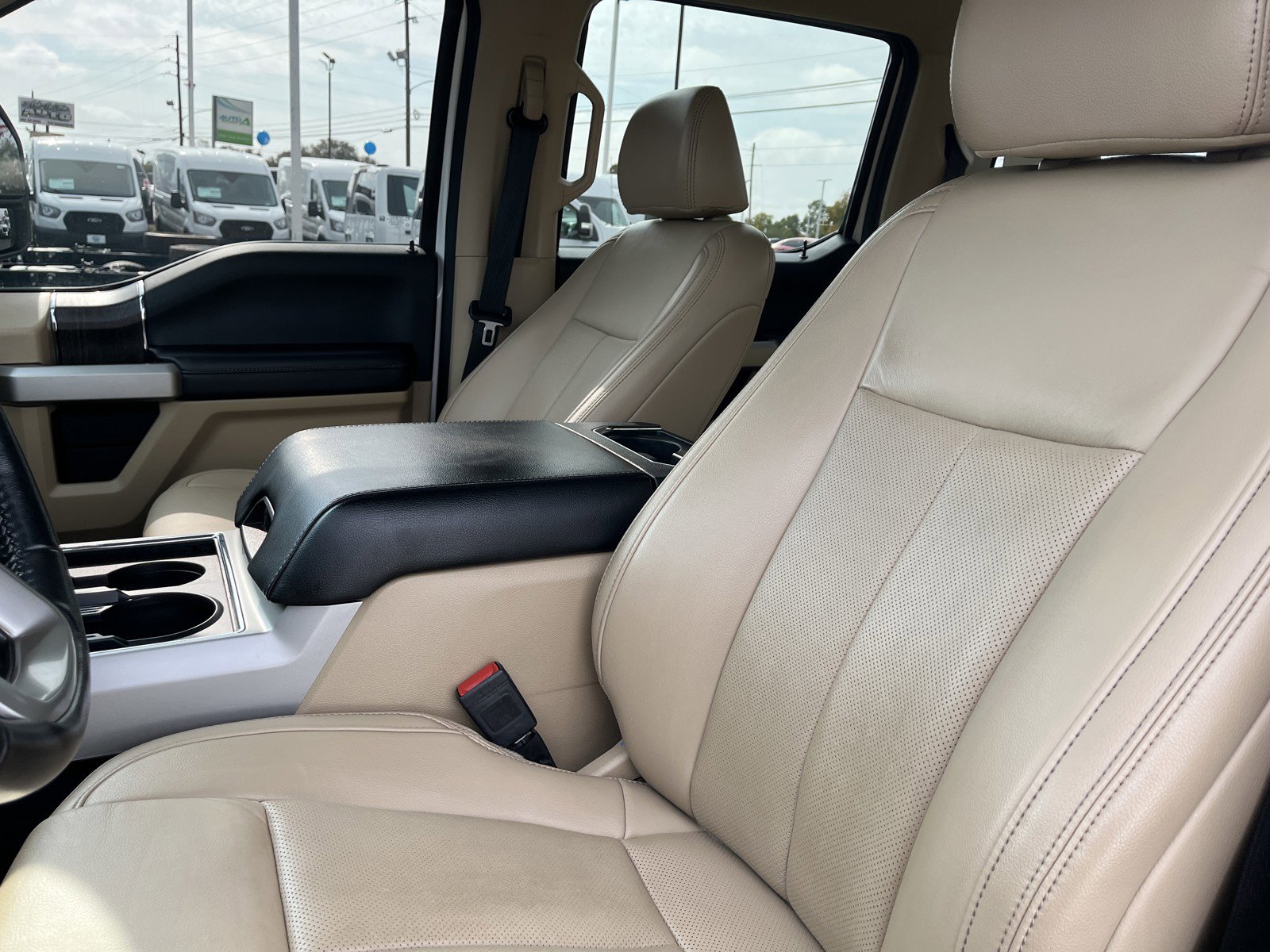 Used 2021 Ford F250 Lariat w/ Lariat Value Package image 19