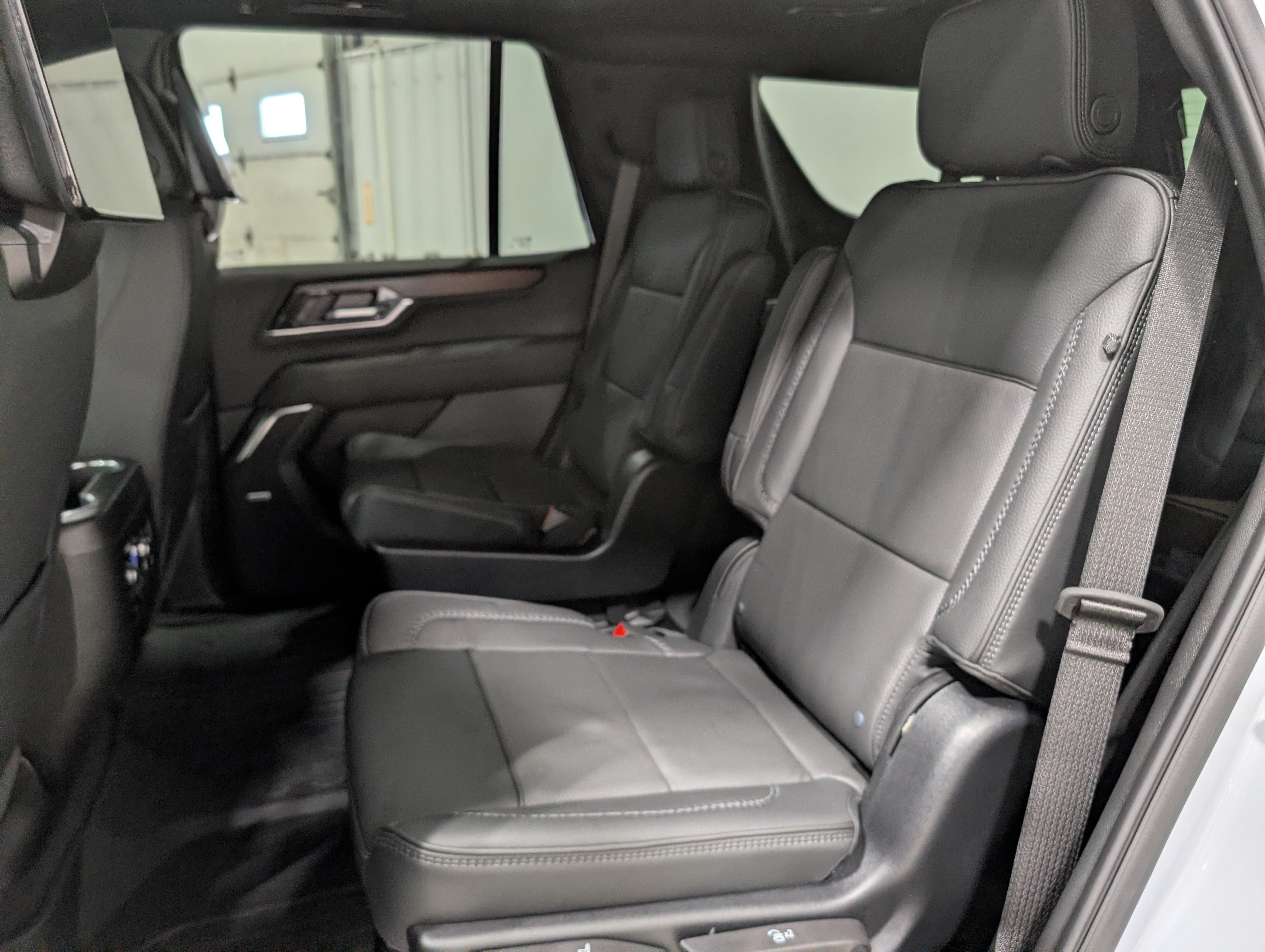 Used 2026 GMC Yukon Denali w/ Advanced Technology Package AWD/4WD image 17
