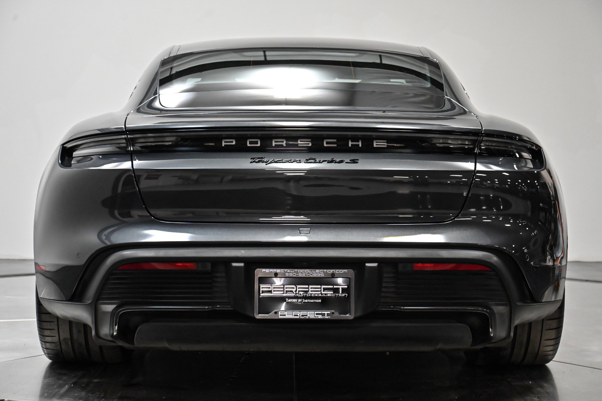 Used 2021 Porsche Taycan Turbo S image 14