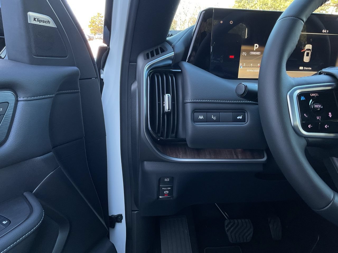 New 2026 Nissan Armada Platinum AWD/4WD image 33